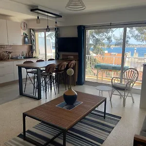 Appartement Port T3 Dans Résidence Calme Parking Privé, Bandol